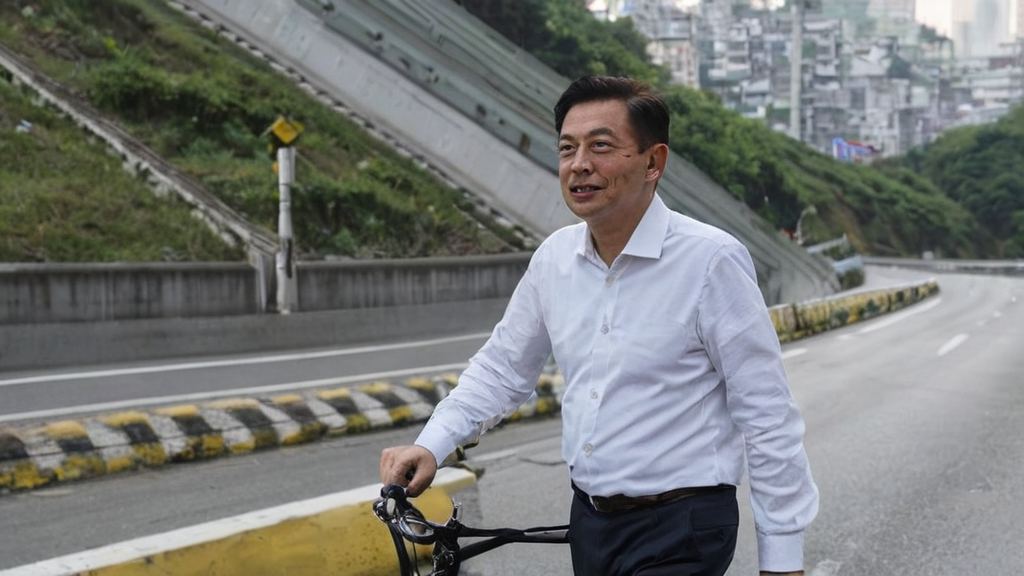 明星直播短平快引发关注 陷入虚拟恋爱新境界的争议